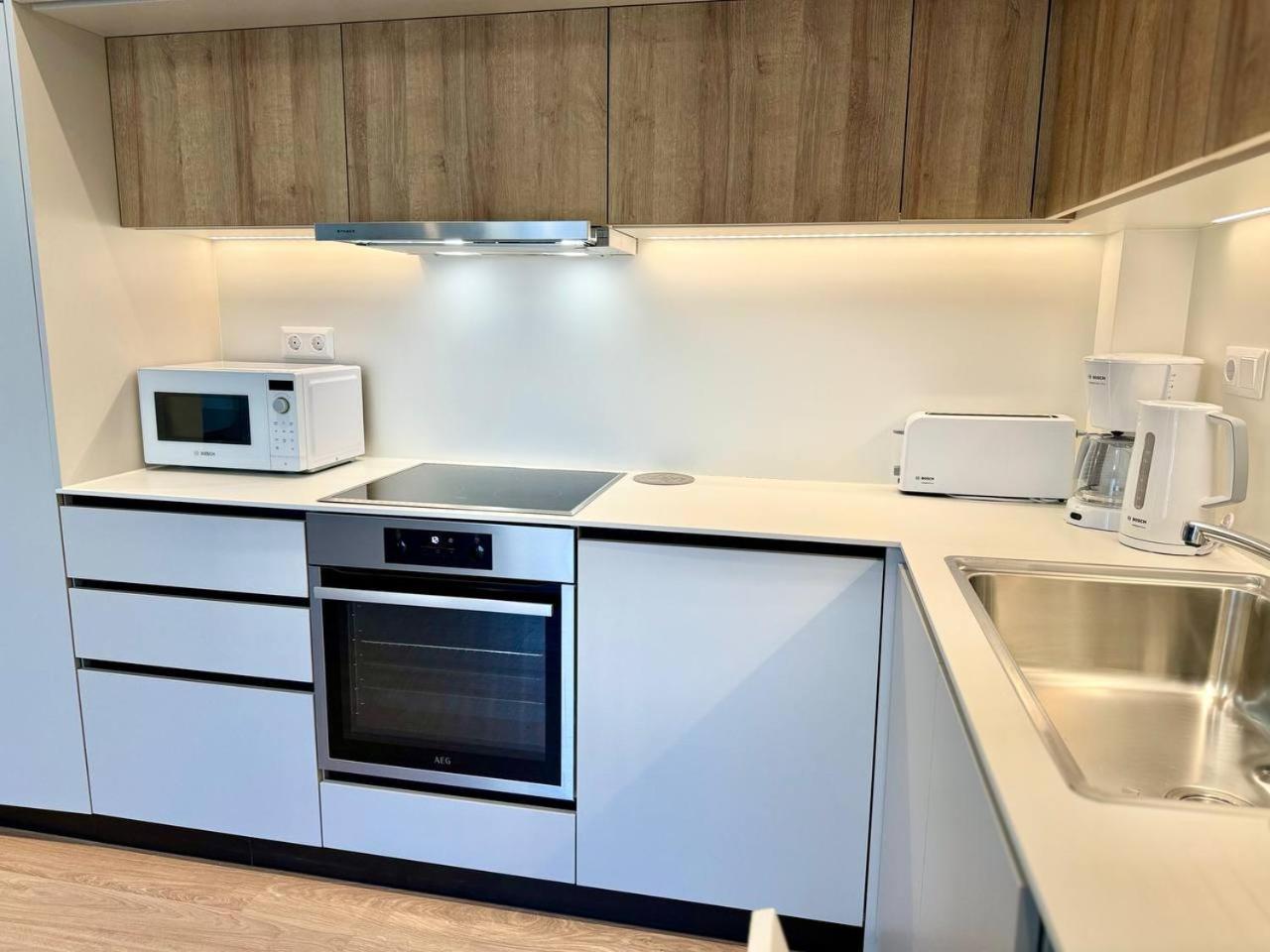 Lux Residence Ampelokipi Атина Екстериор снимка